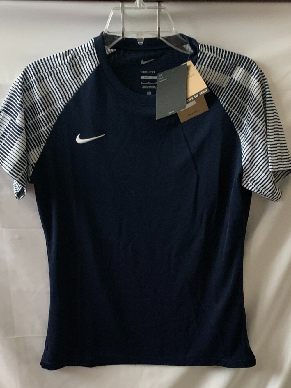 NIKE Dri-Fit Academy Soccer Jersey in Navy/White Sz MEDIUM